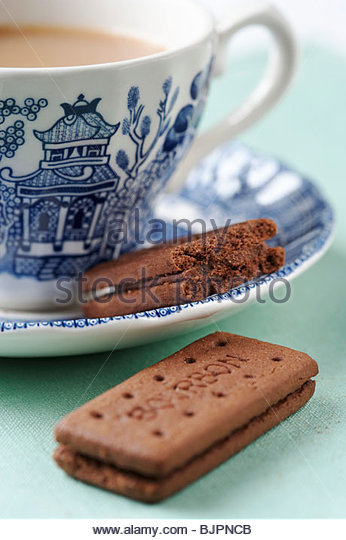 bourbon-biscuits-and-a-cup-of-tea-uk-bjp