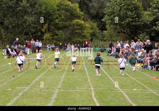 primary-school-sports-day-race-a6whg5.jp