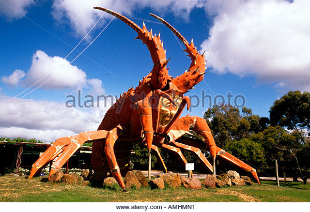 larry-big-lobster-in-kingston-larry-big-