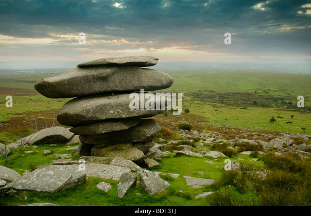 the-cheesewring-on-bodmin-moor-cornwall-