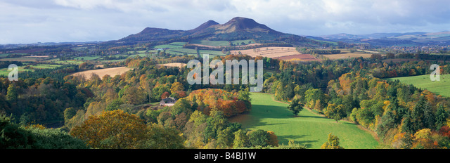 panorama-of-scotts-view-of-the-tweed-val