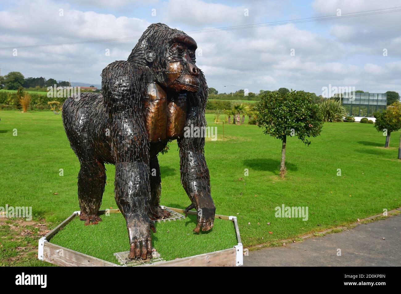 Gorilla Sculpture at the British Ironwork Centre and Shropshire ...