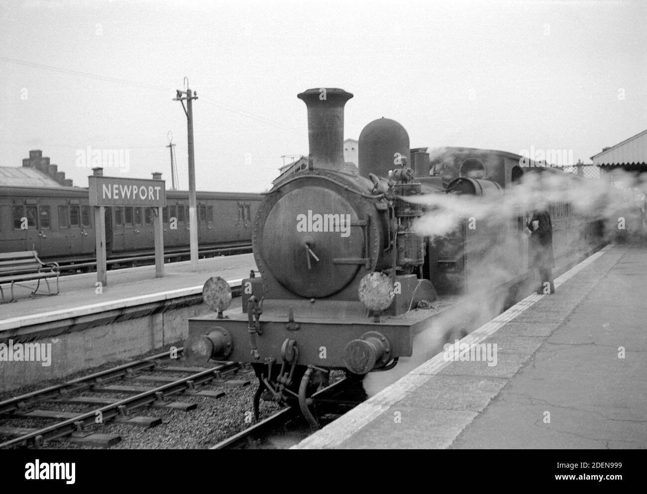 Steam Train at Newport Isle of Wight -1 Stock Photo - Alamy