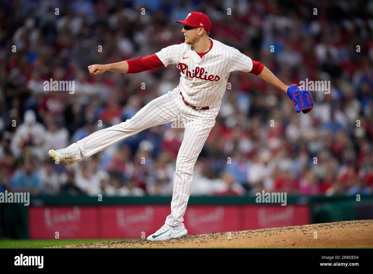 Philadelphia Phillies' Jeff Hoffman pitches during the seventh inning ...