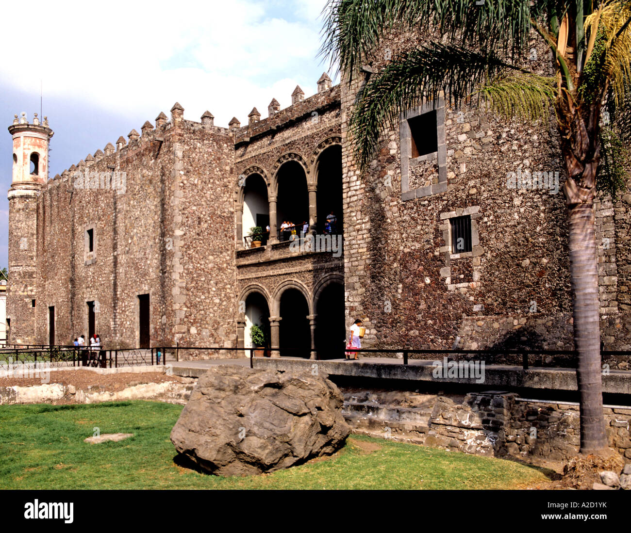 Collection 99+ Images what spanish conquistador built a palace in cuernavaca mexico Updated