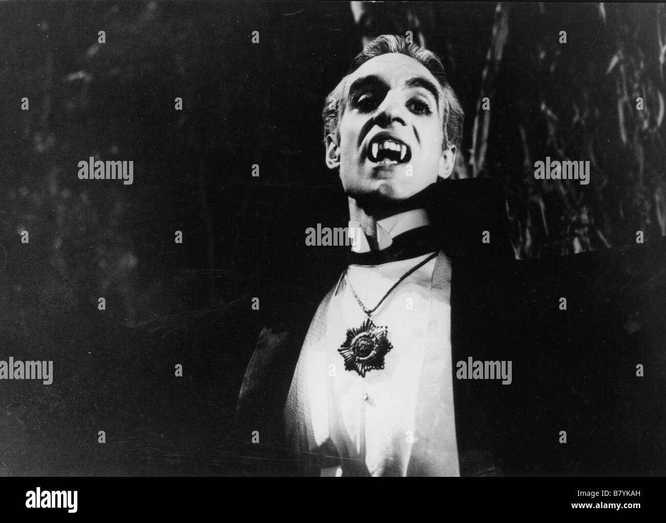 Vampiro, El Year: 1957 - Mexico Germán Robles Director: Fernando Méndez ...