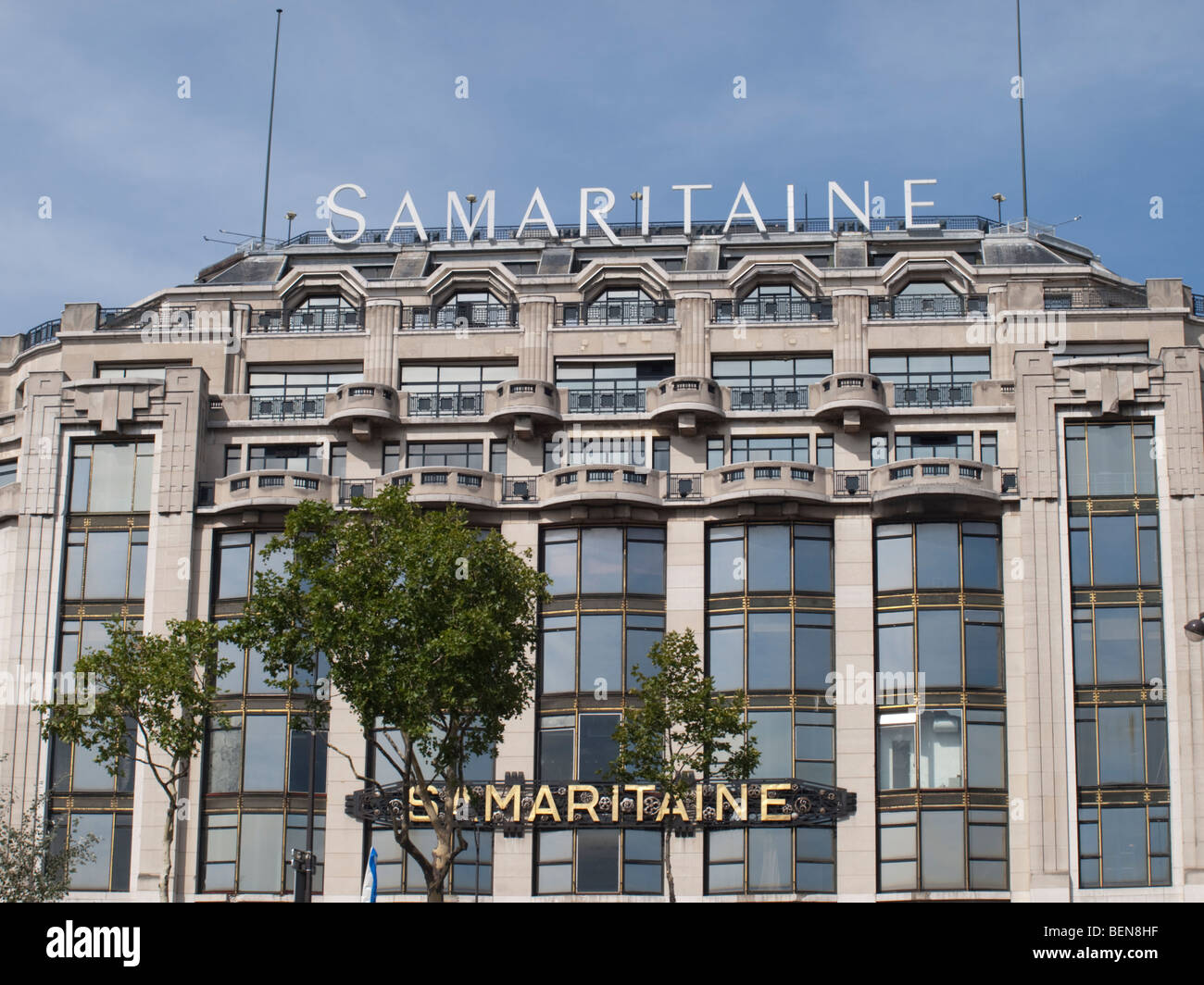 Samaritaine department store, Paris, France Stock Photo - Alamy