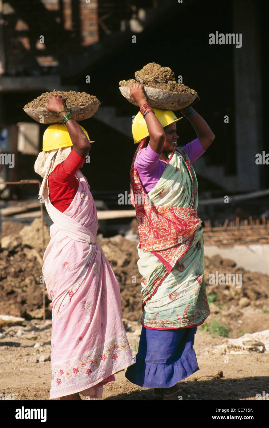Hma 84197 Two Indian Women Saree Labourer Lifting Load Construction 