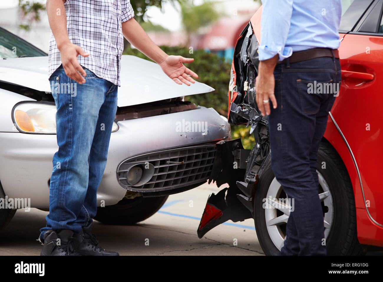 Two Drivers Arguing After Traffic Accident Stock Photo Alamy