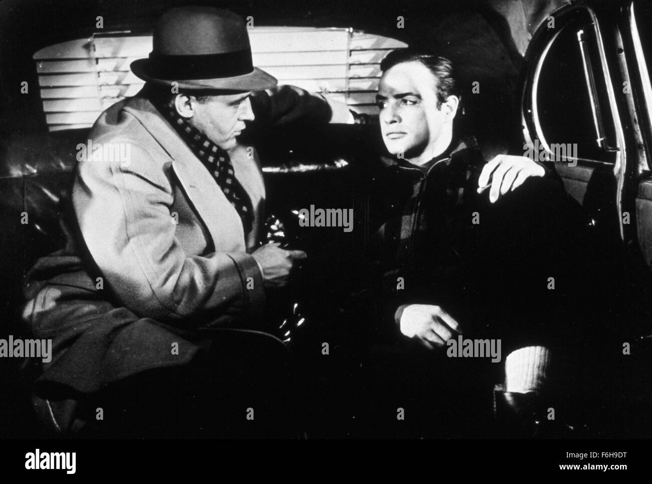 1954, Film Title: ON THE WATERFRONT, Director: ELIA KAZAN, Pictured ...