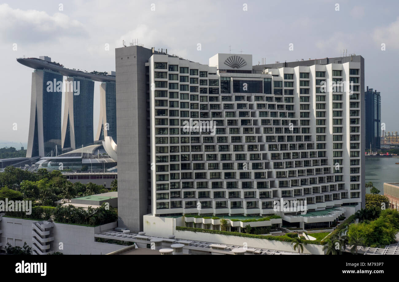 The Mandarin Oriental Hotel In Marina Bay Singapore Stock Photo Alamy