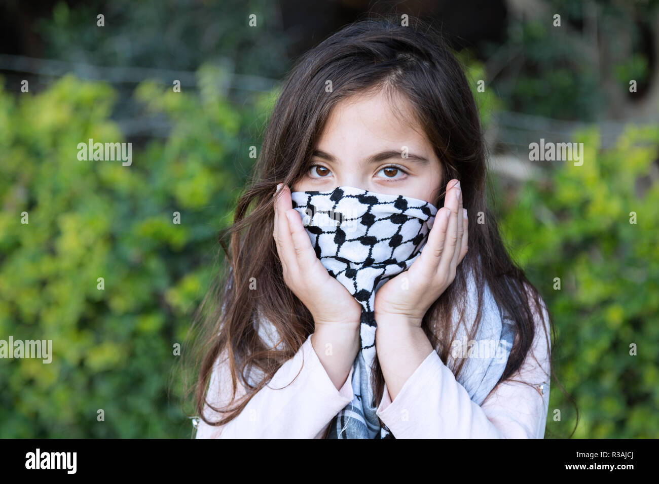 Palestinian little girl with Keffiyeh Stock Photo - Alamy