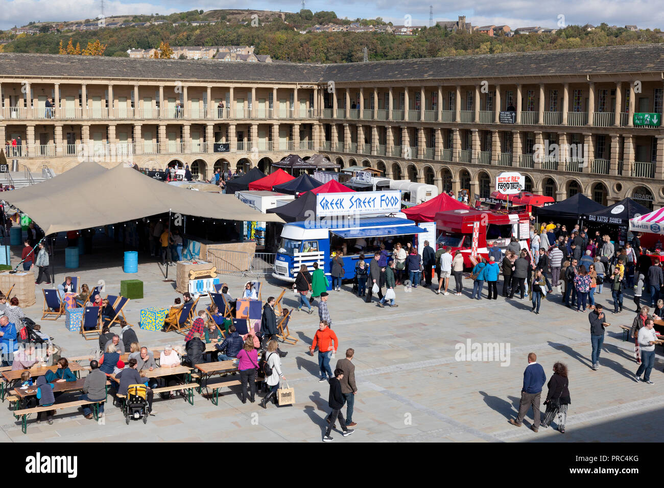 chow-down-food-market-in-the-piece-hall-