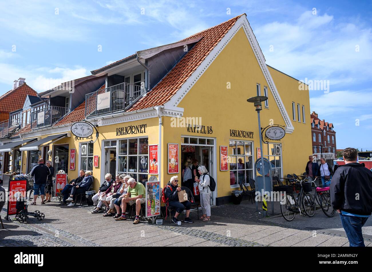 Yellow buildings in Skagen Town Centre, Skagen, Denmark Stock Photo - Alamy