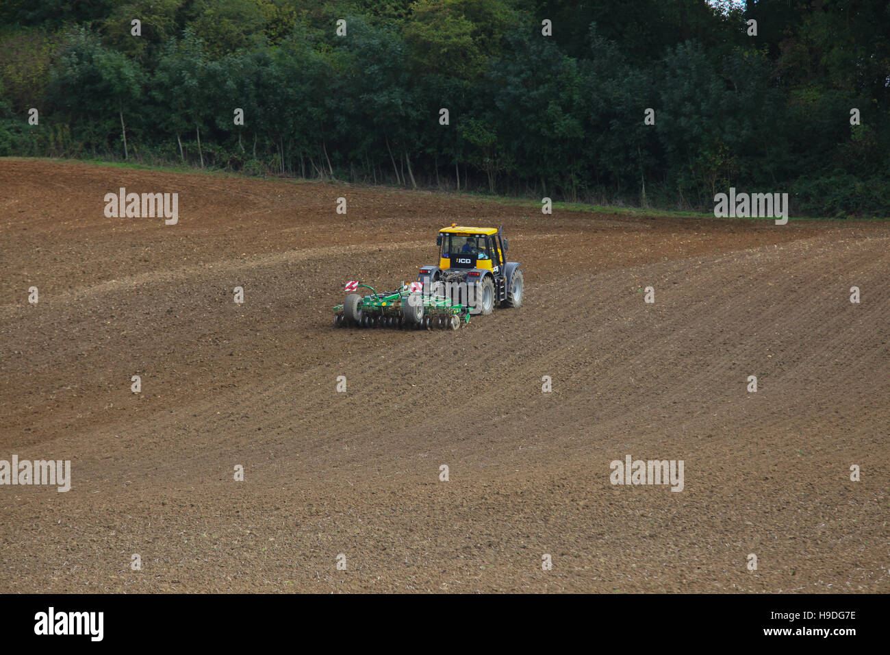 JCB Fastrac 3000 Series,tractor crop field harrow preparation ...