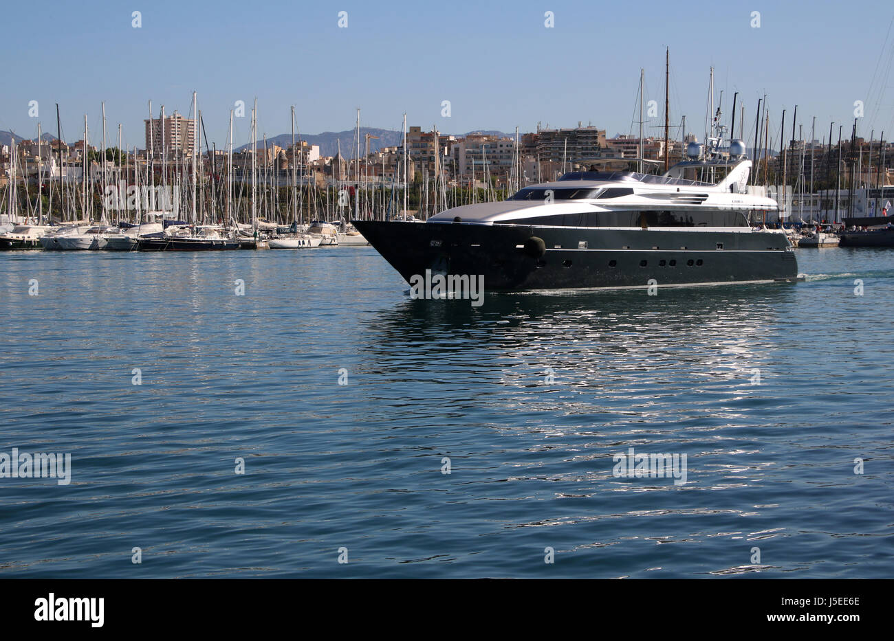 Image - Luxury Motor Superyacht “TAMARA RD“ (35m, built in 2010 by ...